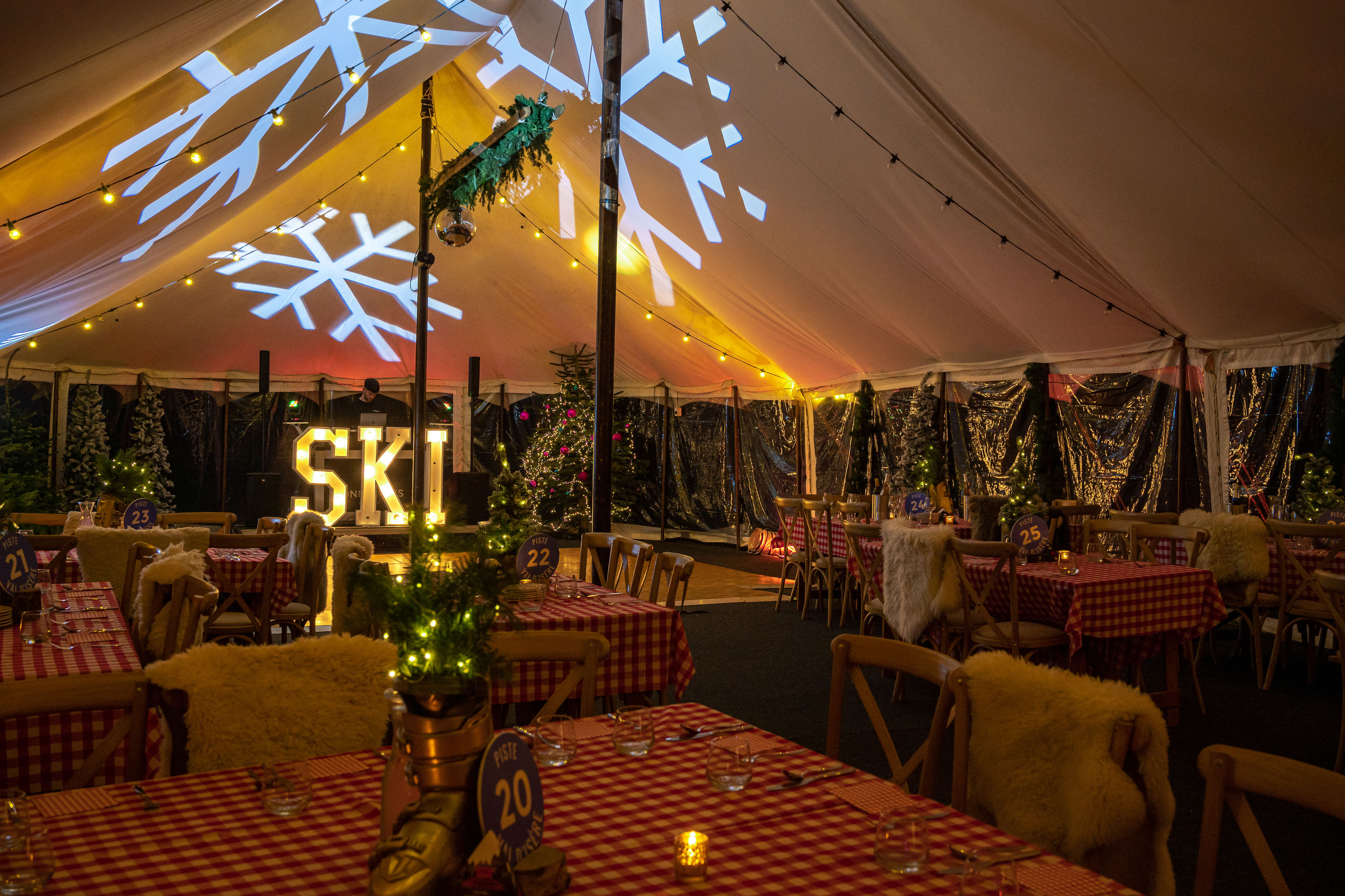 YurtBar’s Après Ski Christmas Parties - 3eqyjbtqdcd.jpg