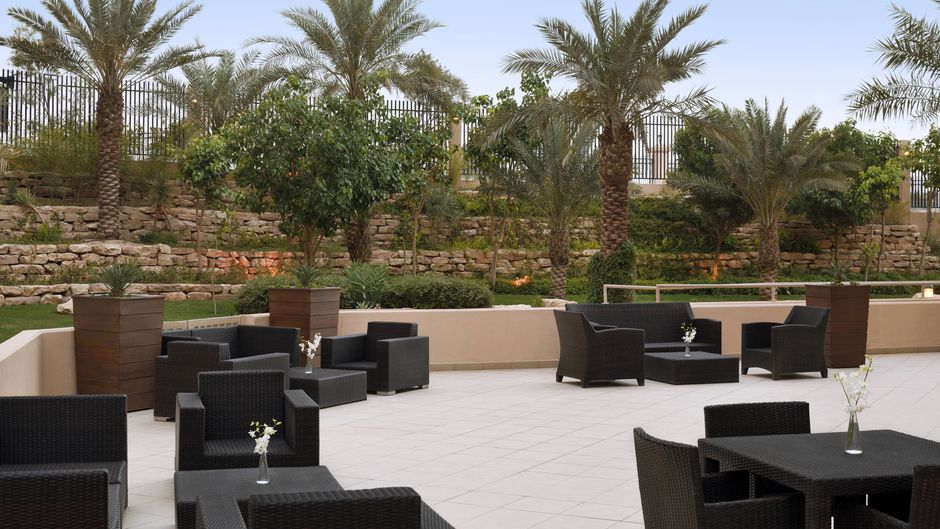 Courtyard Riyadh Diplomatic Quarter ...