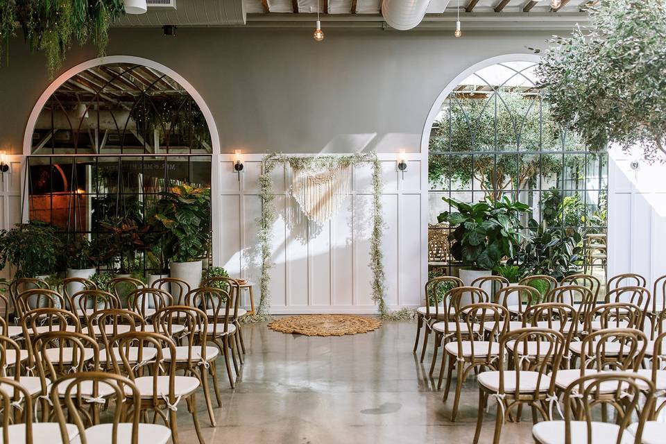 VIP Suite in Flora with elegant archways, ideal for intimate ceremonies and gatherings.