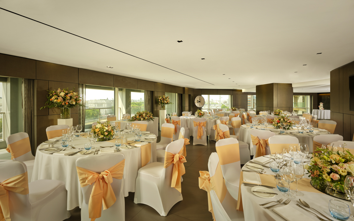 Riverview Lounge - a0otdaguean.JPG