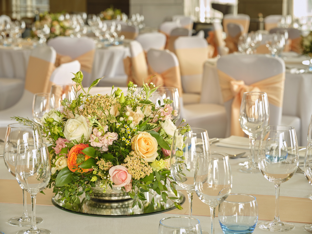 Riverview Lounge - c1o4m01hjee.JPG