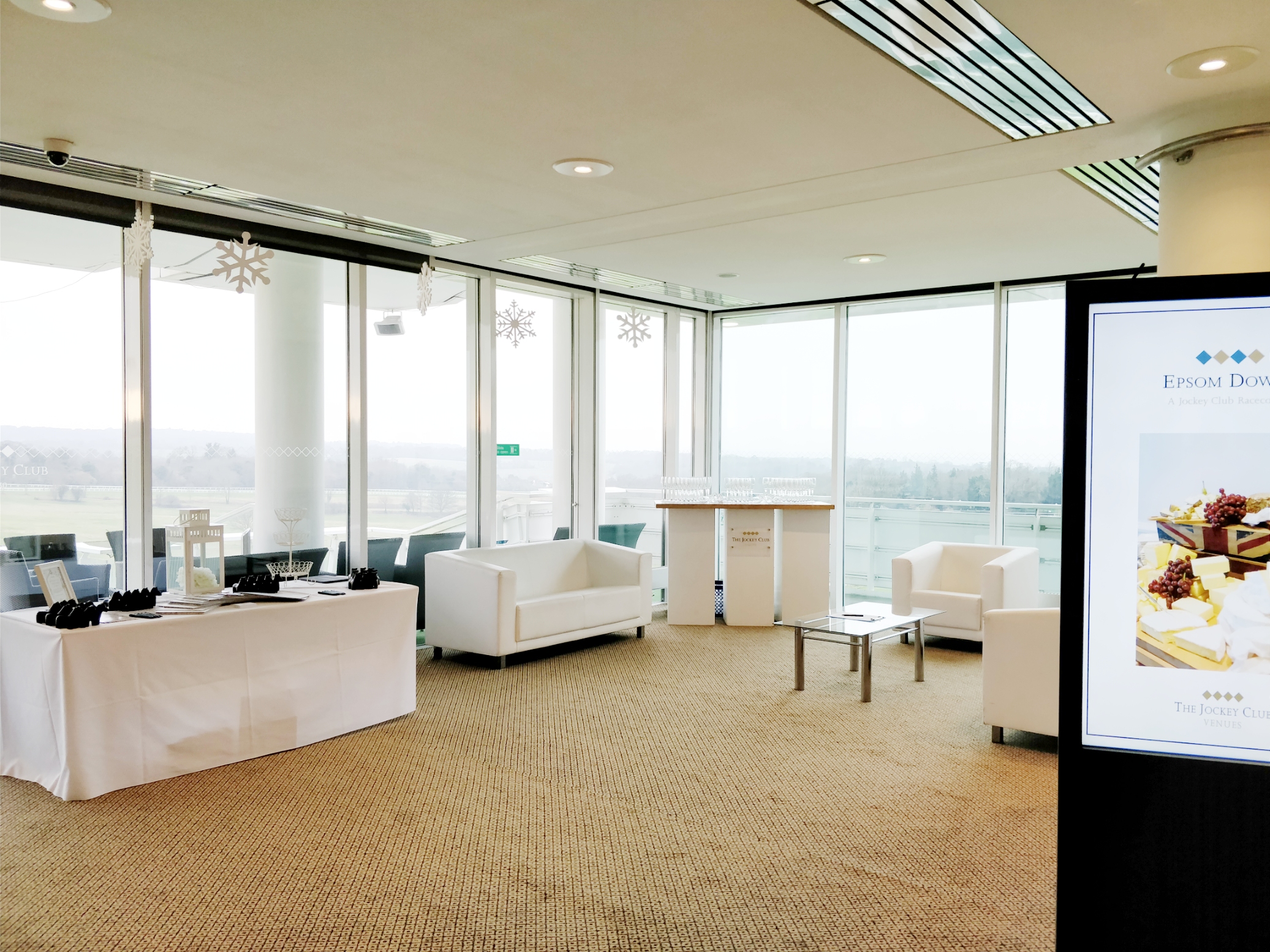 The Jockey Club Room - mbbploqaprf.jpg