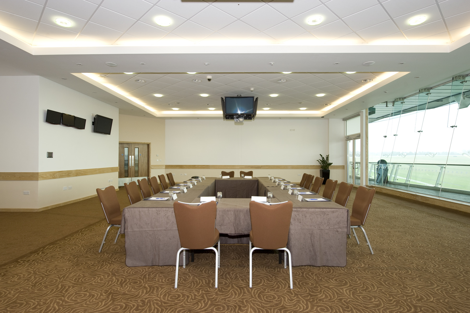 The Downs View Suite - dhx1gadnfca.png