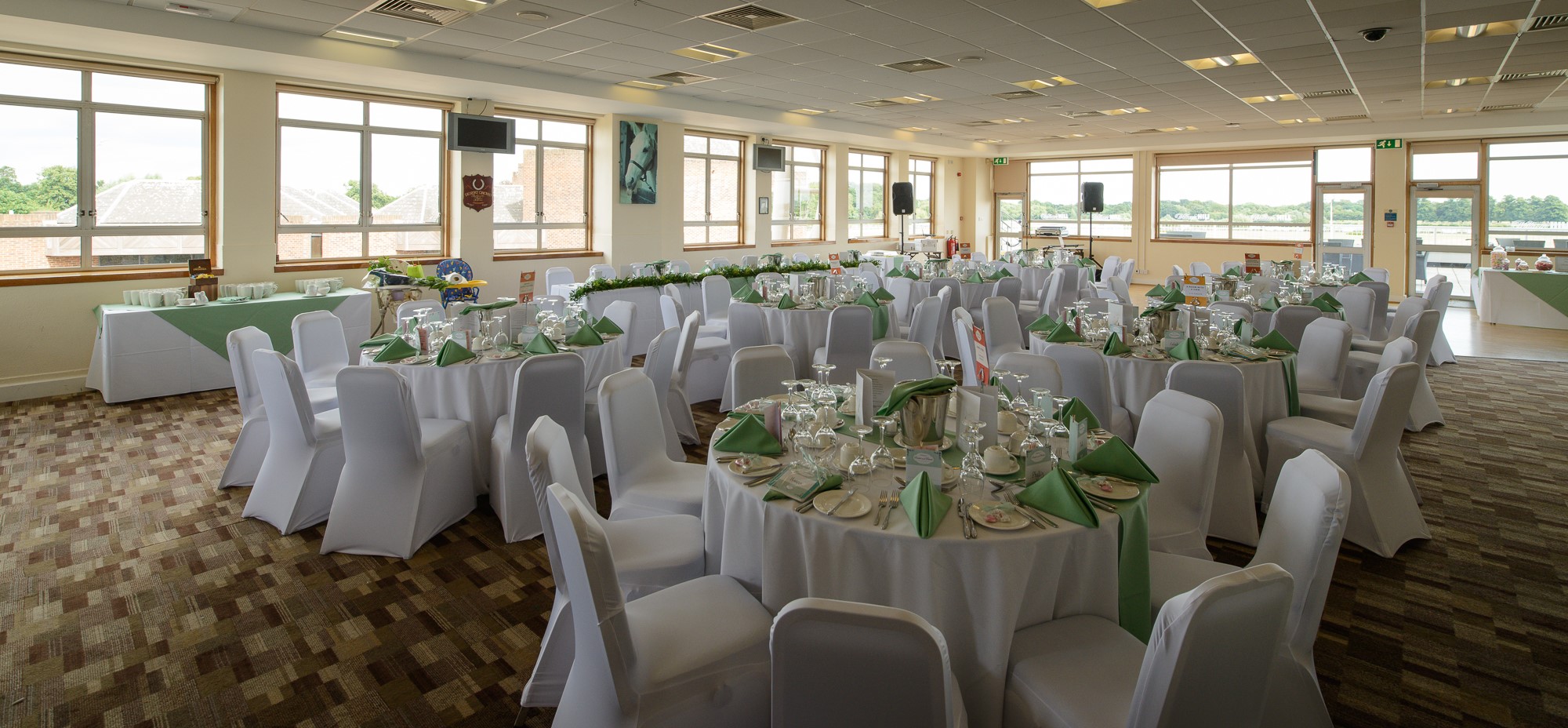 Desert Orchid Suite at Kempton Park: elegant event space for weddings and corporate gatherings.