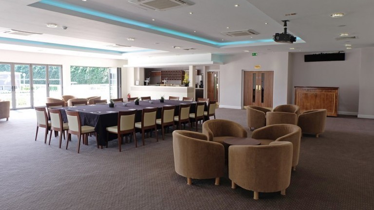 Nigel Clark Suite - neumfe3dooe.jpeg