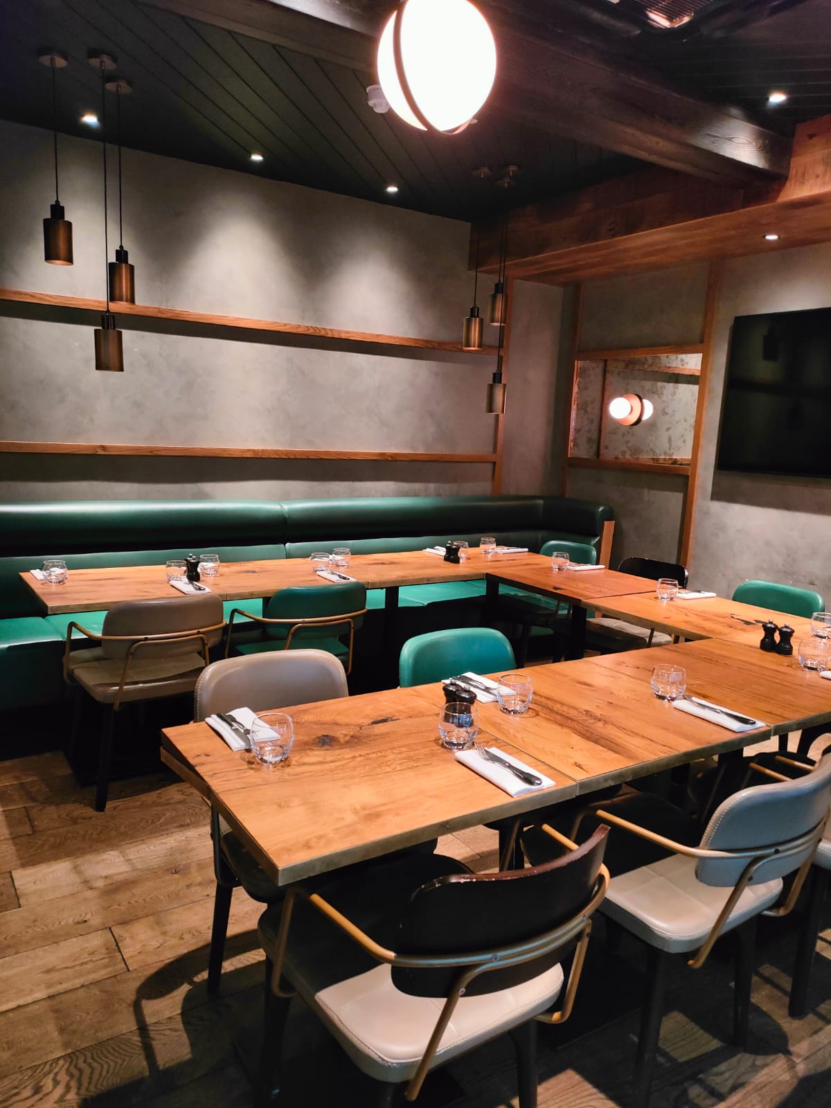 Mezzanine dining space at The Coal Shed London, perfect for intimate meetings and events.
