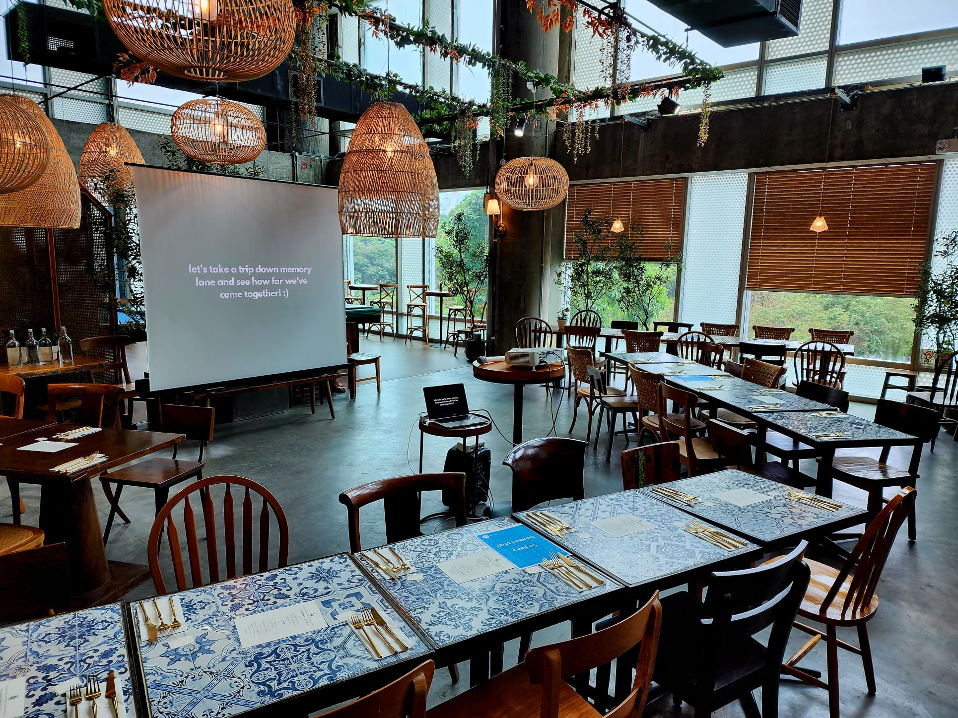 Private dining room at il Cielo, ideal for workshops and small gatherings with modern decor.
