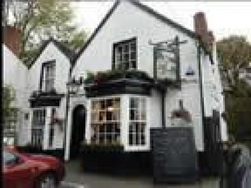 Charming Tiny Bar in Bell Harborne, ideal for networking and team-building events.