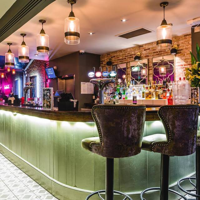 Slug & Lettuce - George Street ...