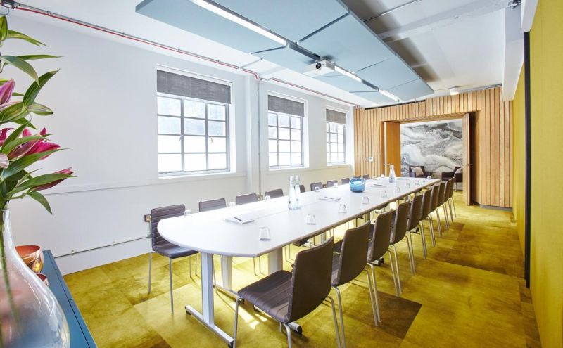 Modern meeting room at St Pancras, ideal for corporate events and presentations.