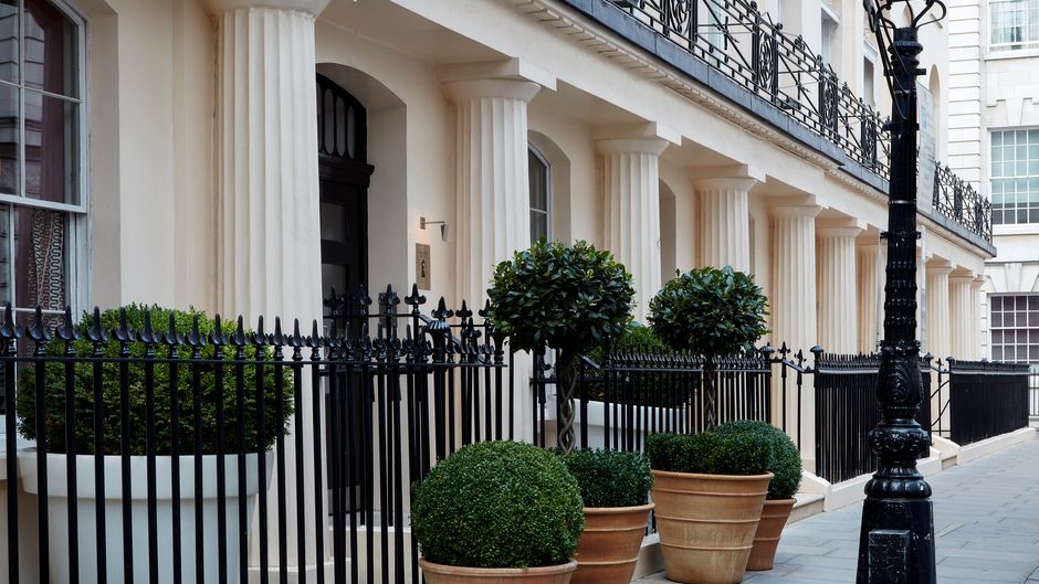 Elegant Nash Room at Haymarket Hotel, featuring classic architecture for upscale events.