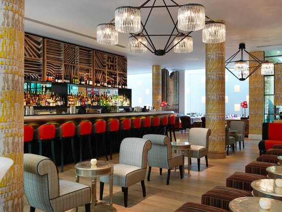 Stylish Dive Bar at Ham Yard Hotel, perfect for networking events and cocktail receptions.