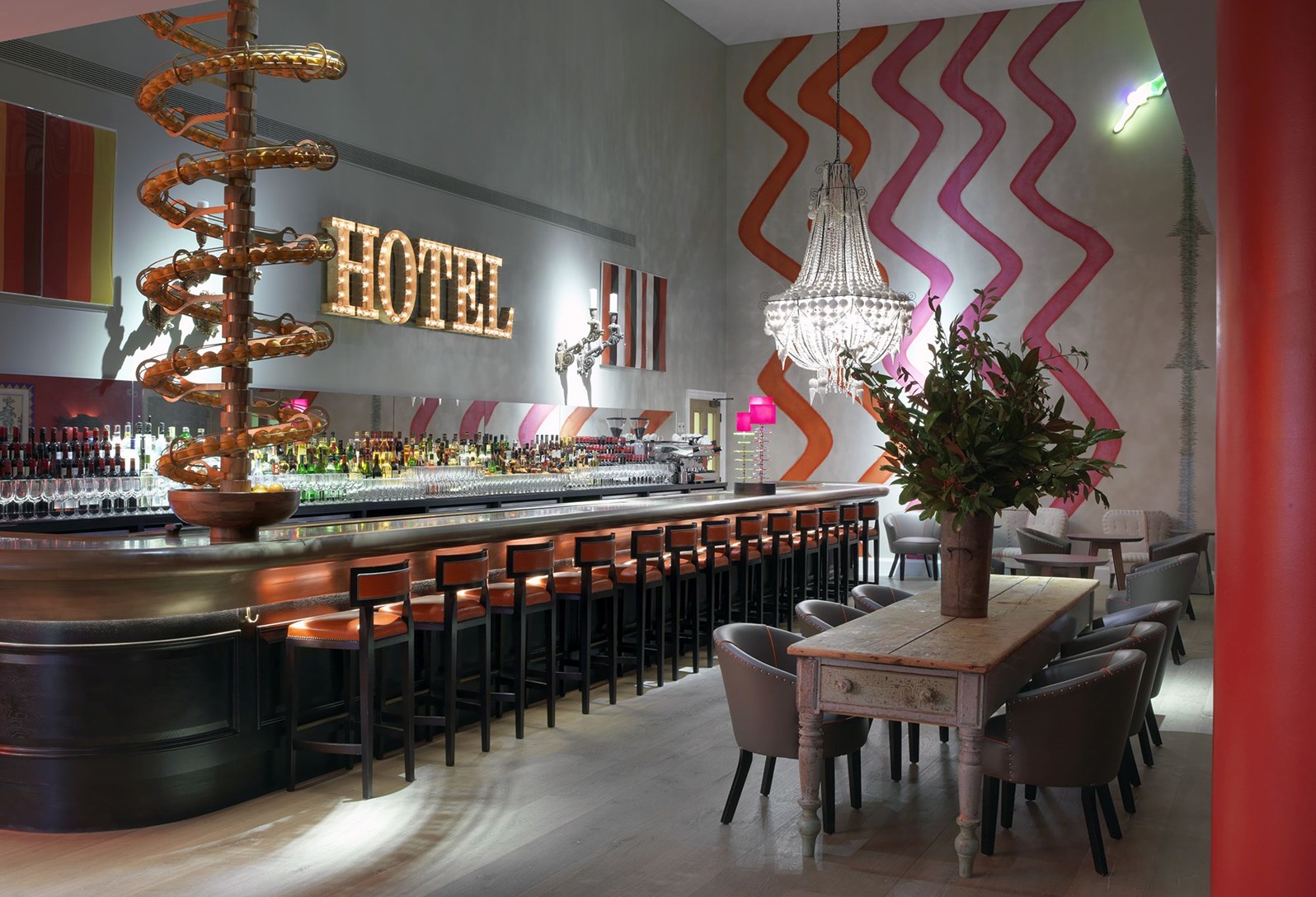 Firmdale Hotels - Ham Yard Hotel - Dive Bar