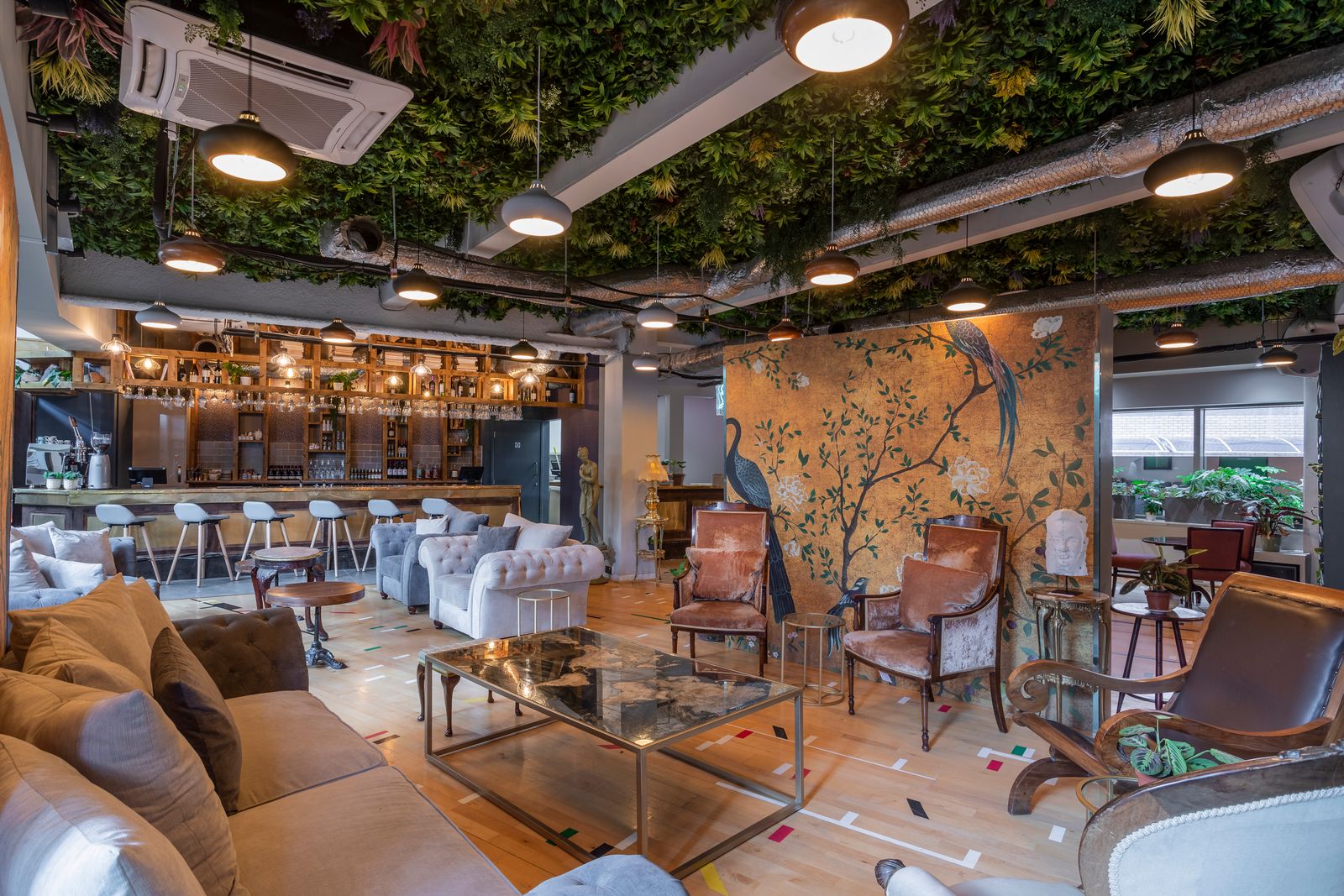 Main Lounge - 20itvc2vhy1.jpeg