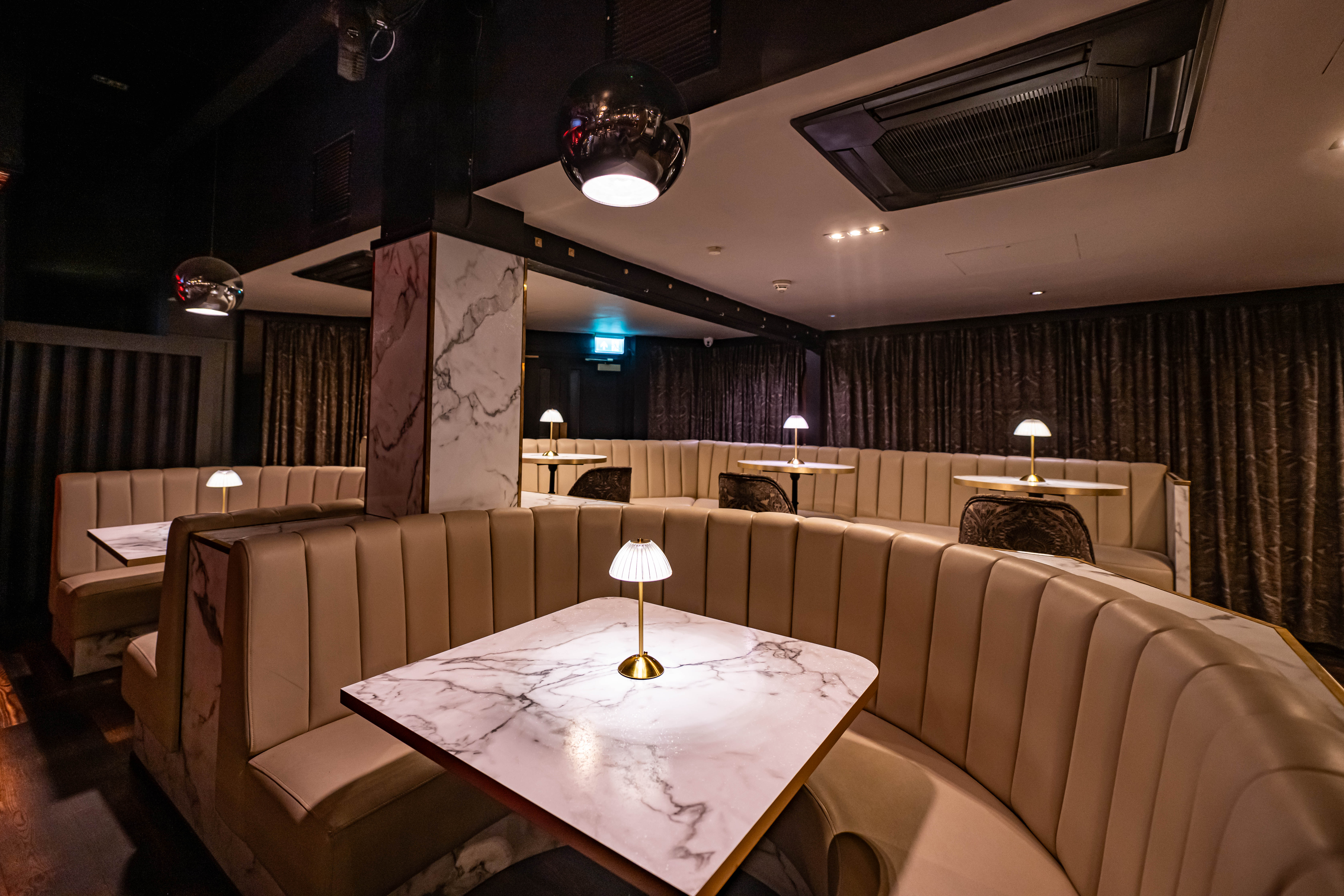 Eden Lounge - yumfonzsrnn.jpg