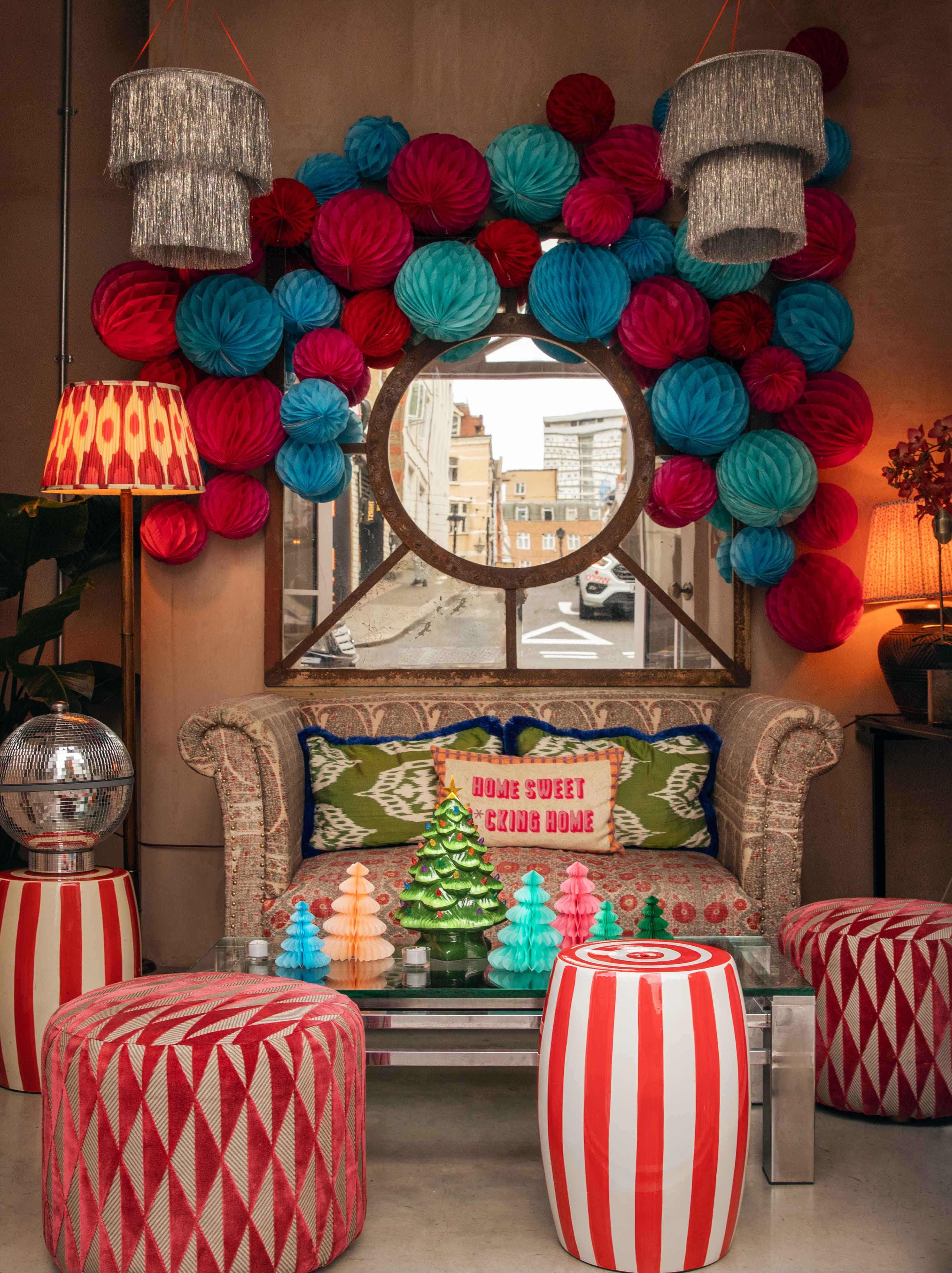 Christmas Hire - i4uwbyedmwf.jpg