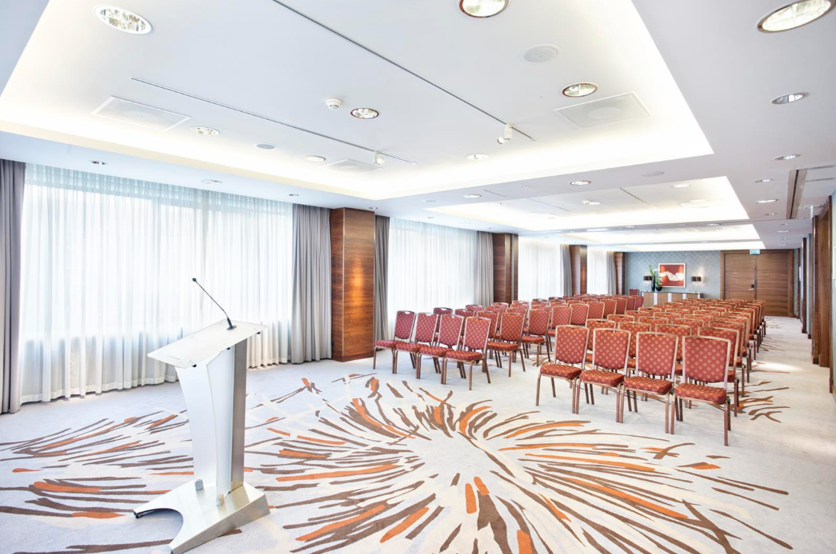 Modern meeting room at Hotel Okura Amsterdam for corporate events and workshops.