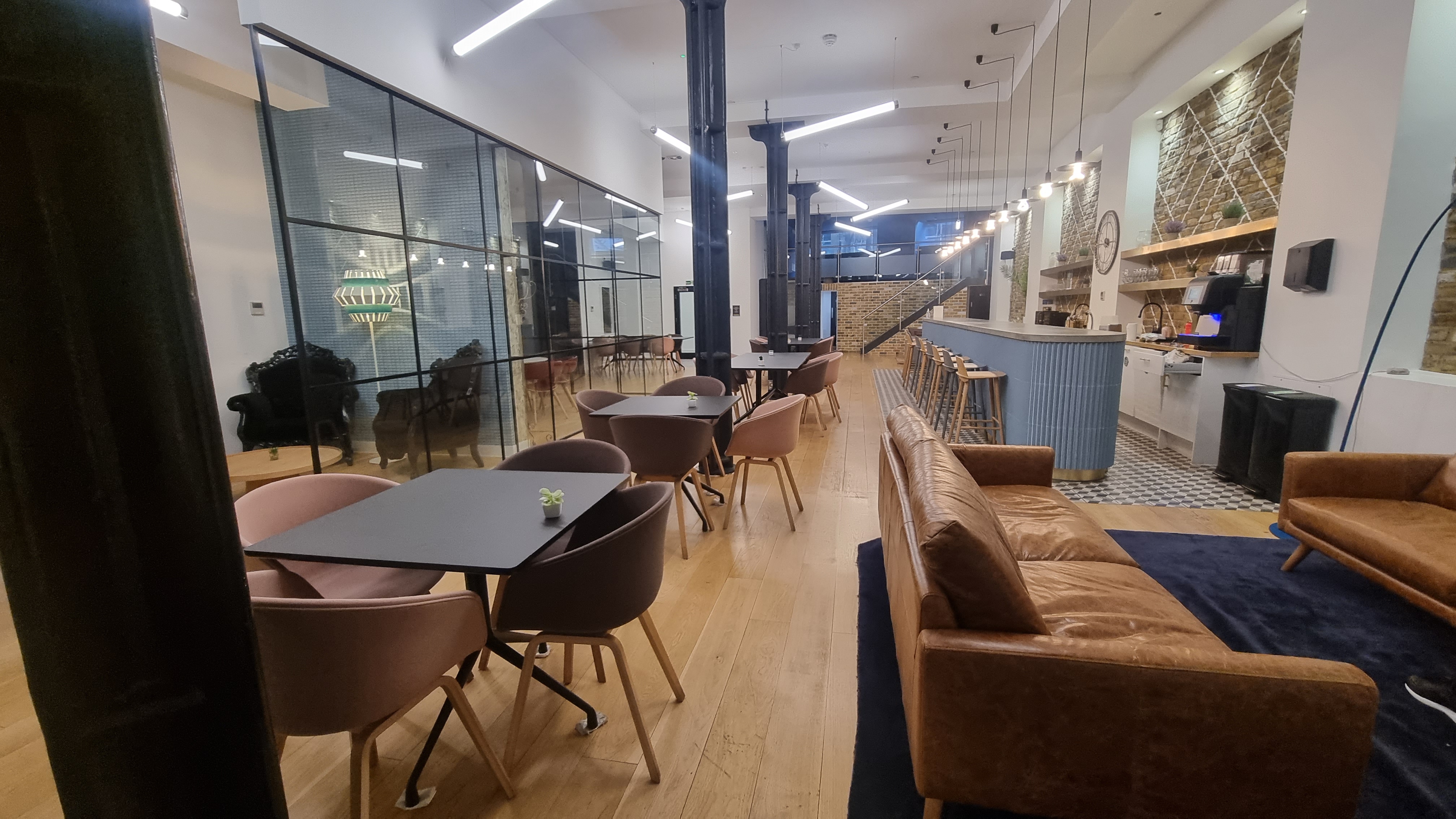 Modern Clerkenwell Event Space with stylish decor for meetings and networking.