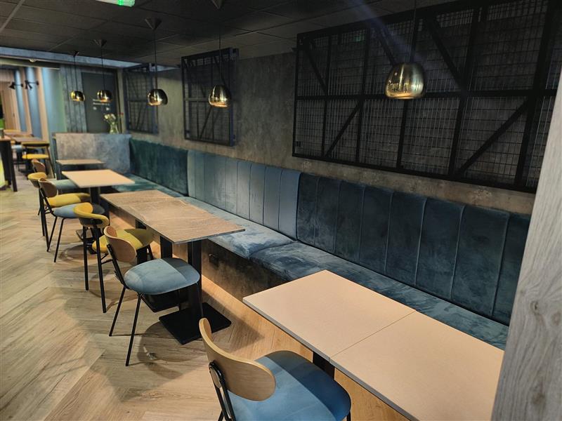 Plaza Meeting Room 1 at The Plaza Hotel: modern seating for networking events.