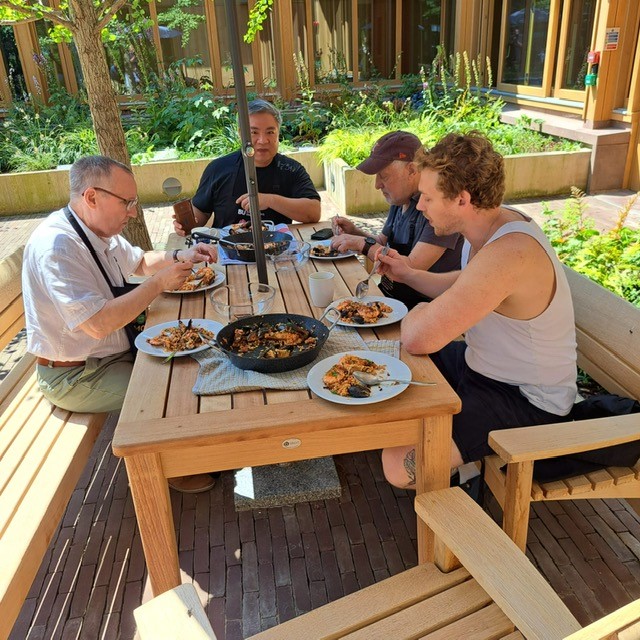 Outdoor dining at ApplebyBlue Kitchen, ideal for team-building and networking events.