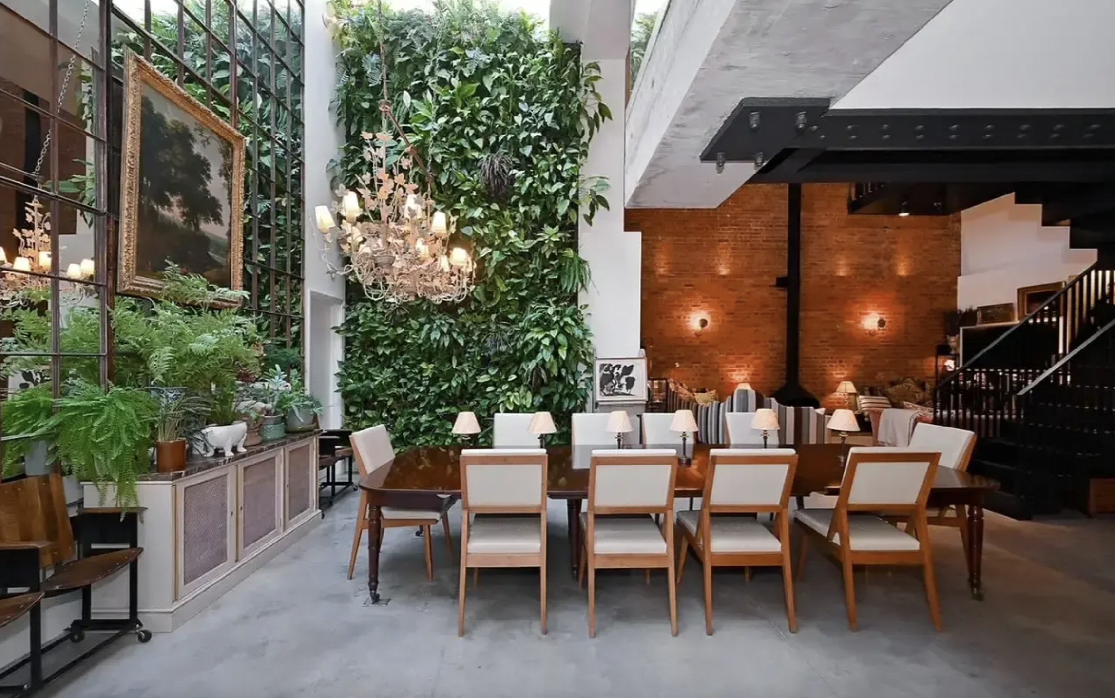 Living Area - legxbgnlniy.png