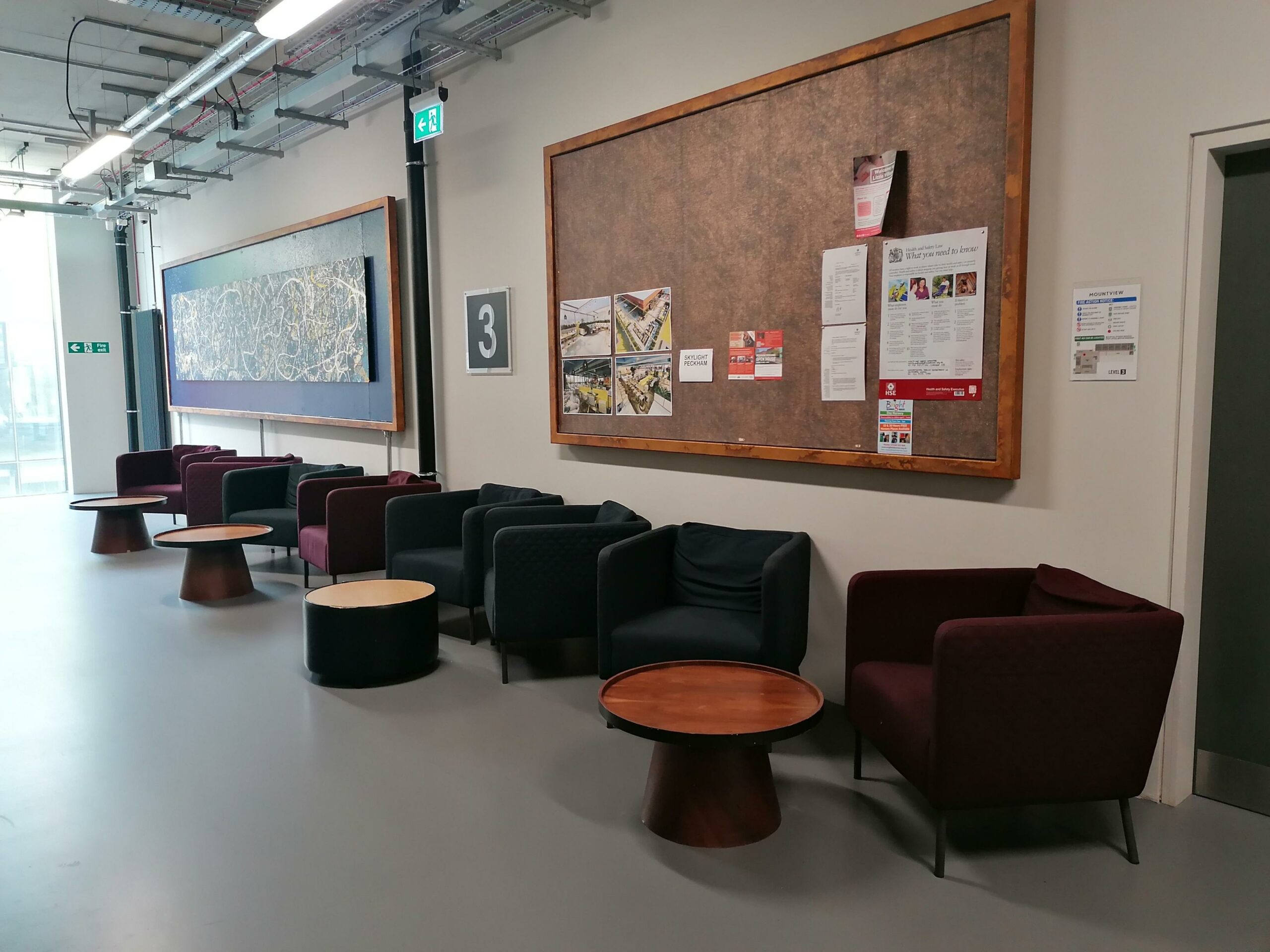 Peckham Room at Mountview: inviting meeting space with comfortable seating for events.