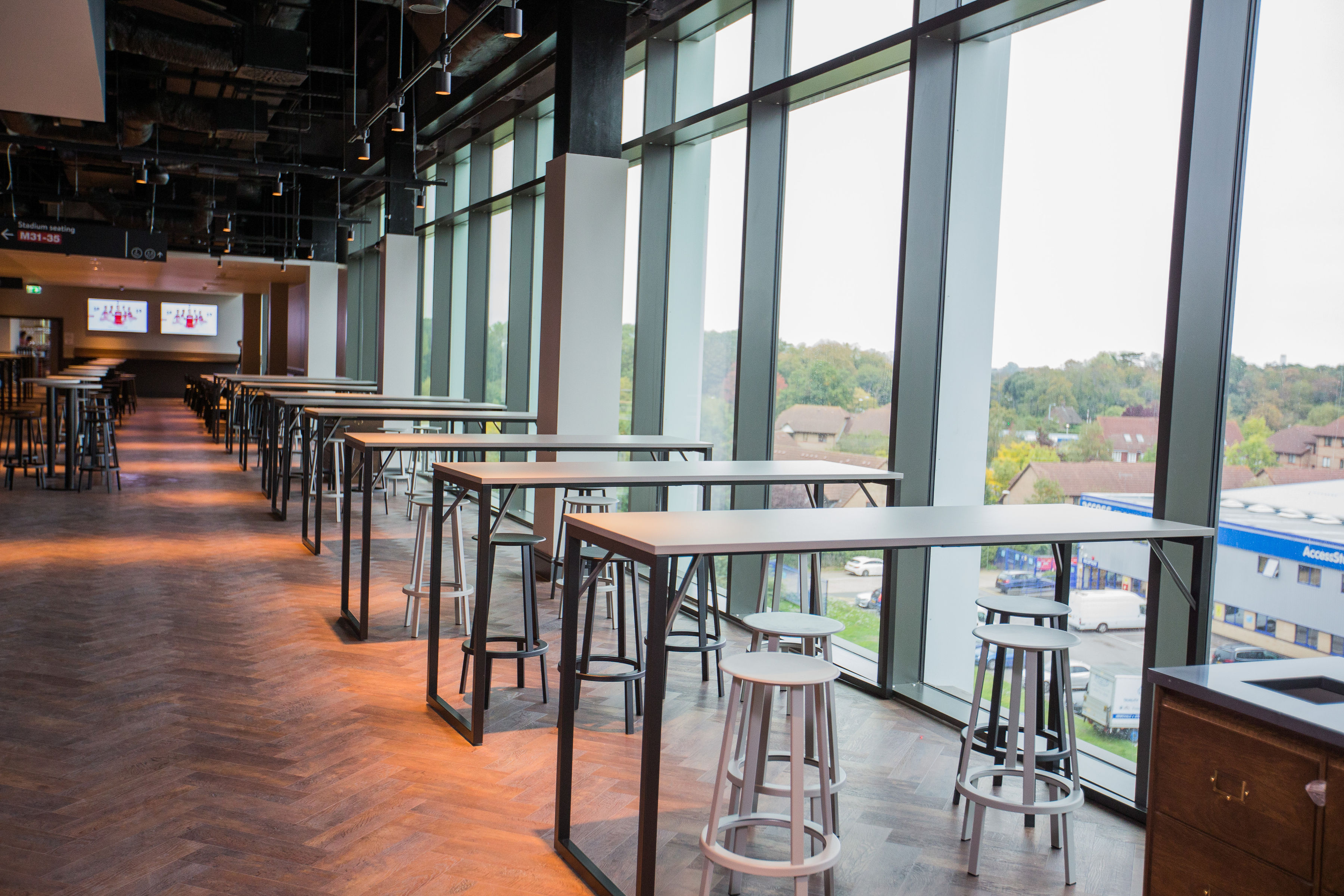 The Clubhouse Bar & Kitchen - 2sjukeyipxg.jpg