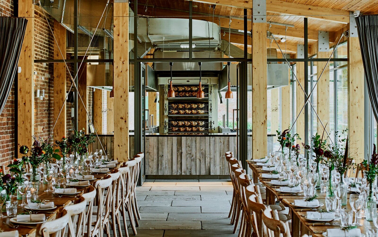 Open Kitchen in Thorpe Garden: elegant dining space with rustic charm for events.