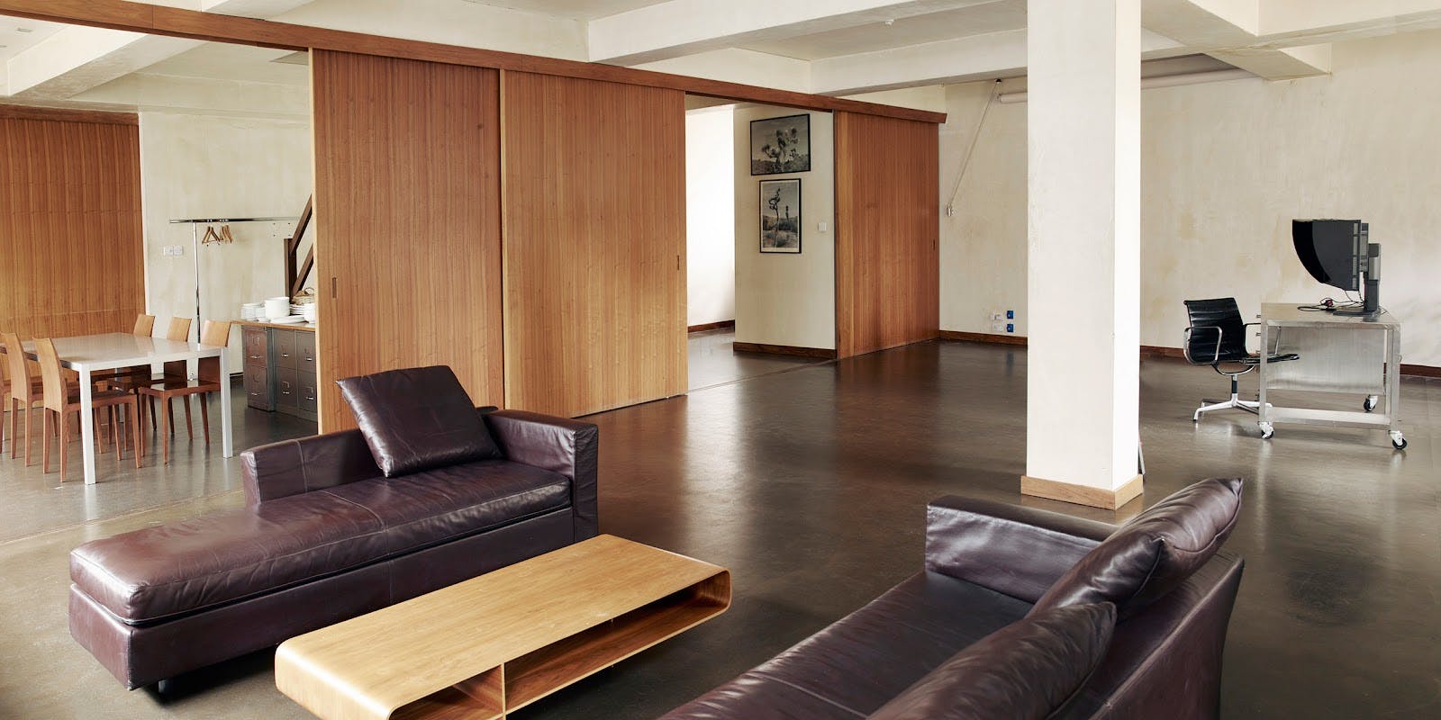 ROBERT'S PLACE studios - >Graeme Montgomery</a>