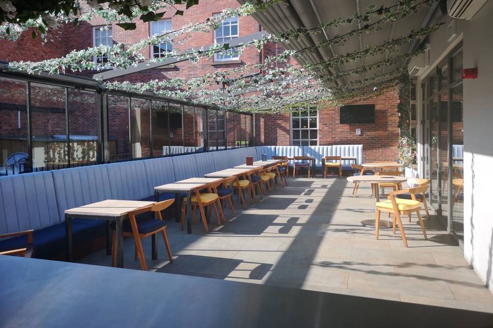 Versatile outdoor event space at Saint Pauls House, perfect for gatherings and networking.