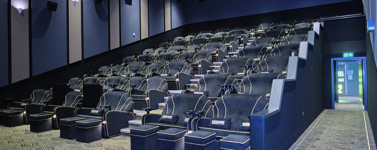 Modern theater seating in REEL Cinema Quinton for presentations and film screenings.