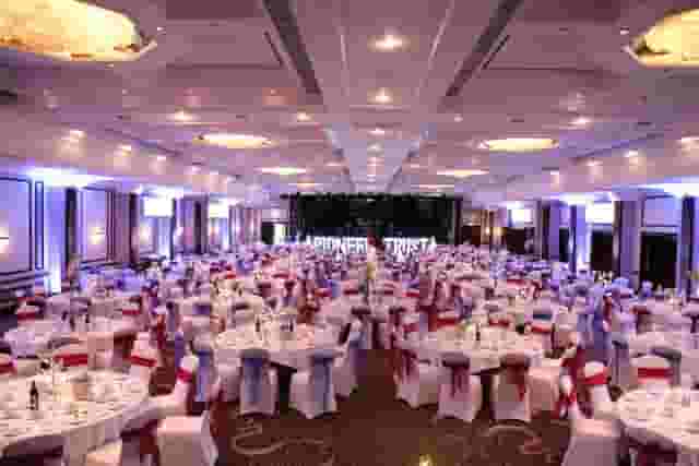 Signing Tree Venue