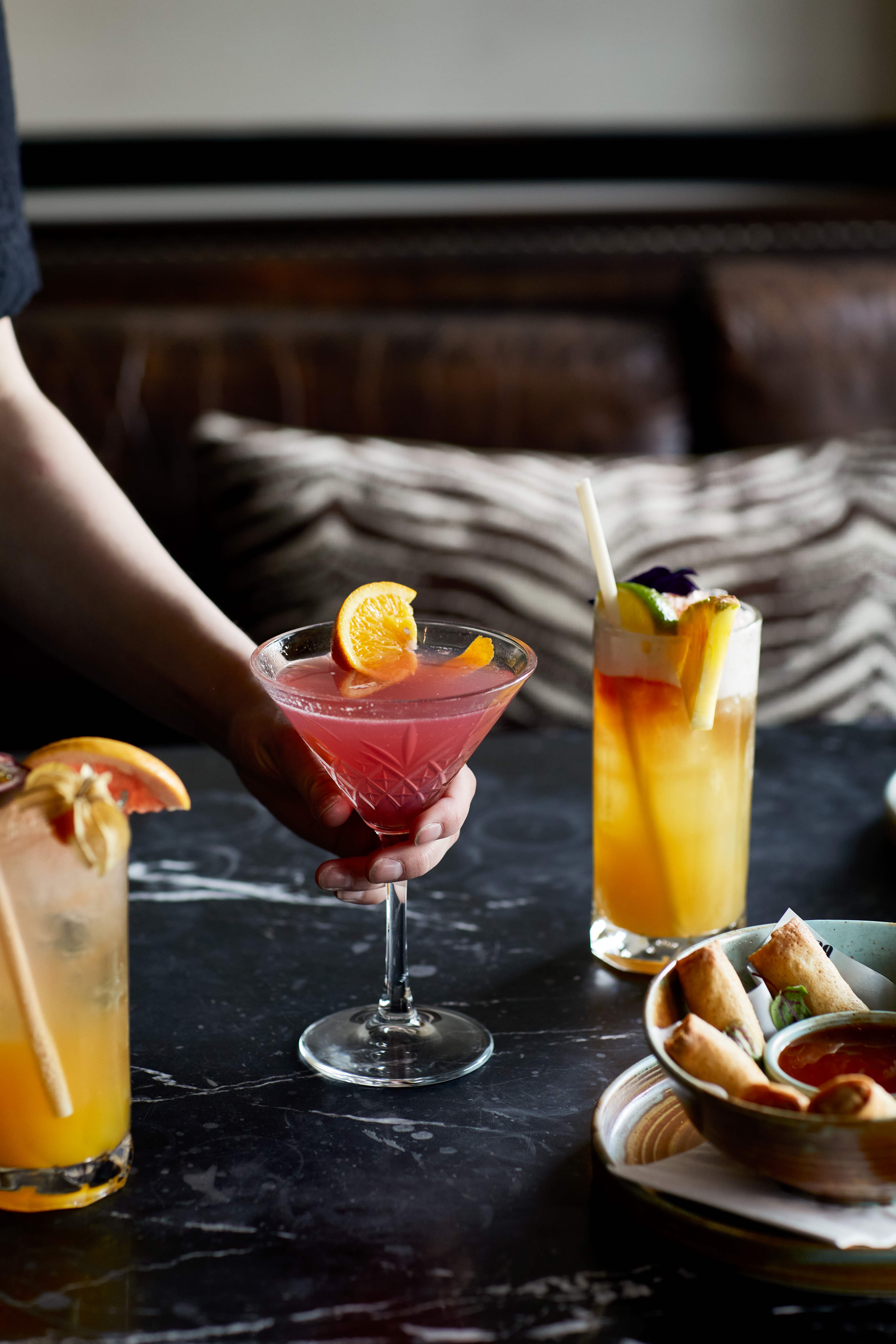 Upper Bar - t21iuqqz2qo.jpg