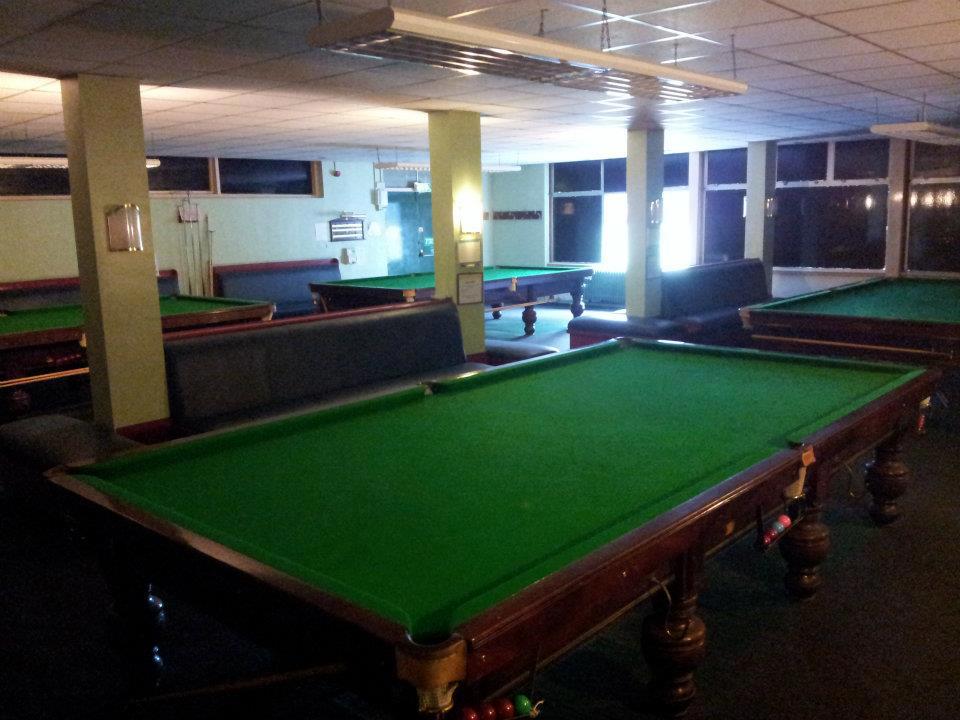 Spacious snooker room at The Hasbury Club, perfect for networking and team-building events.