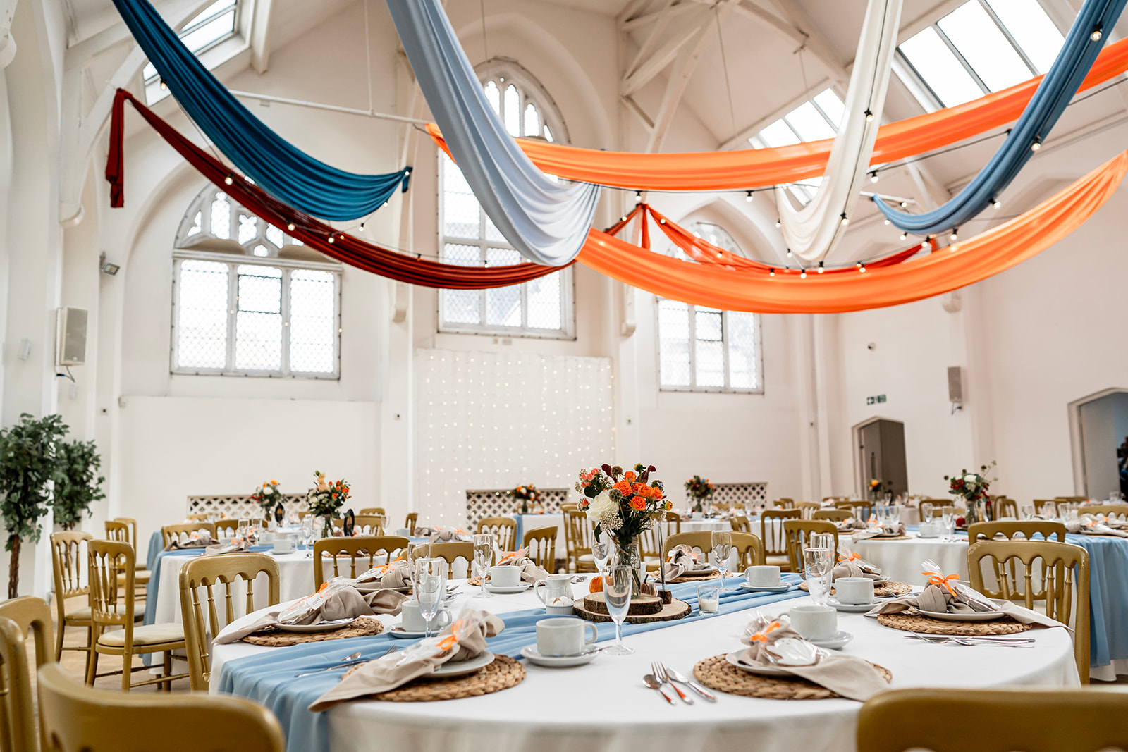 Main Room - fbfd53d3-a82a-4a7b-a3b4-4b5819f6ca17.jpg