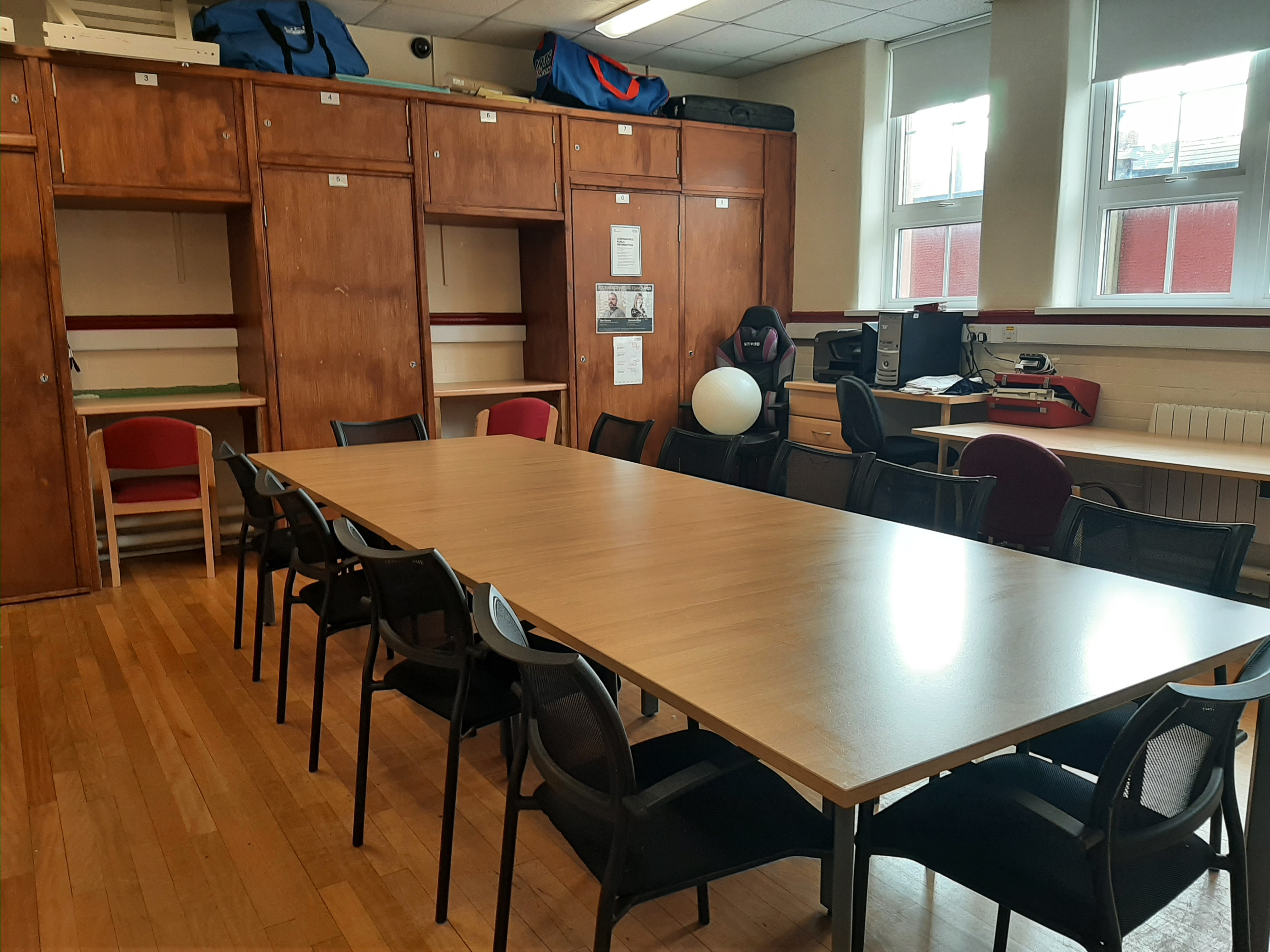 Tina Philips Training Room - k4zt05dwd3t.jpg