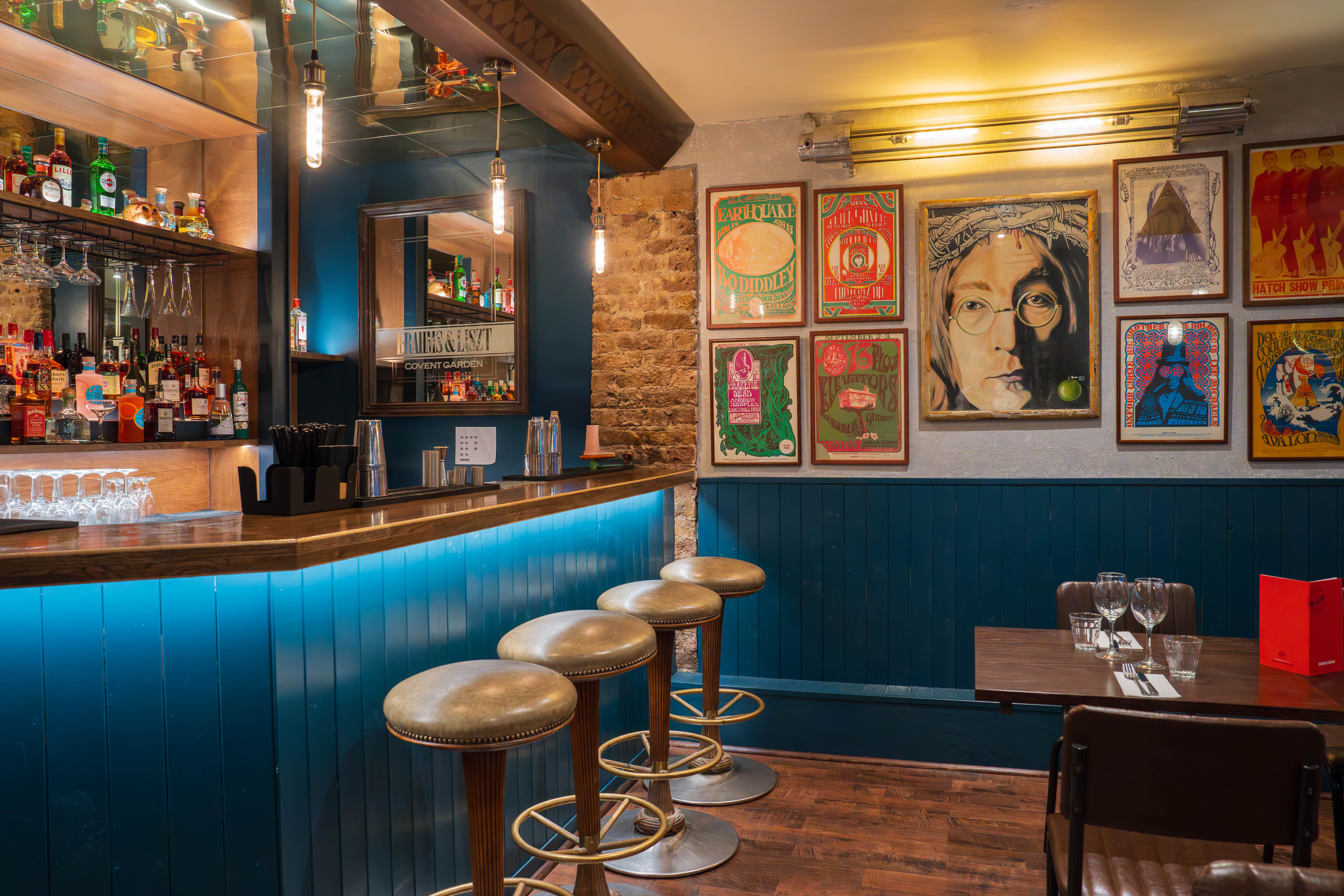 Stylish bar at Maxwell's Grill with warm lighting, perfect for networking events.