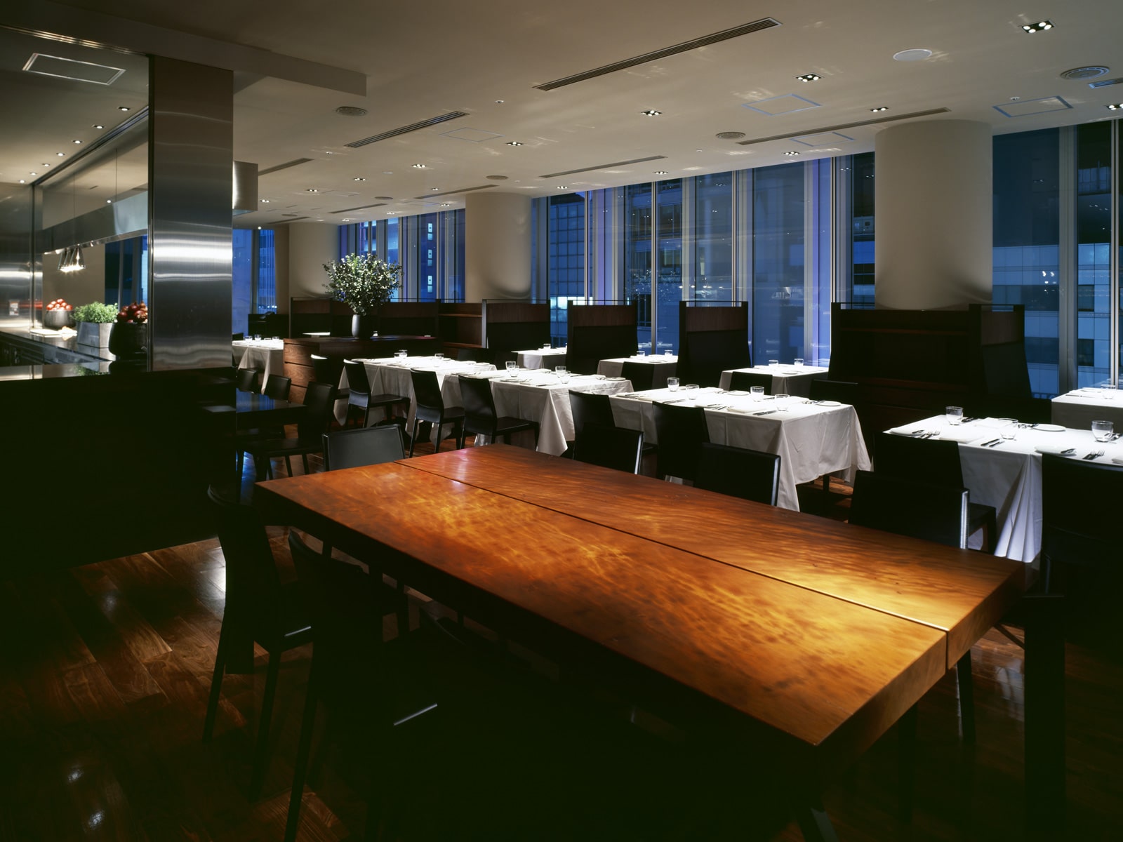 Interior - TWO ROOMS GRILL | BAR