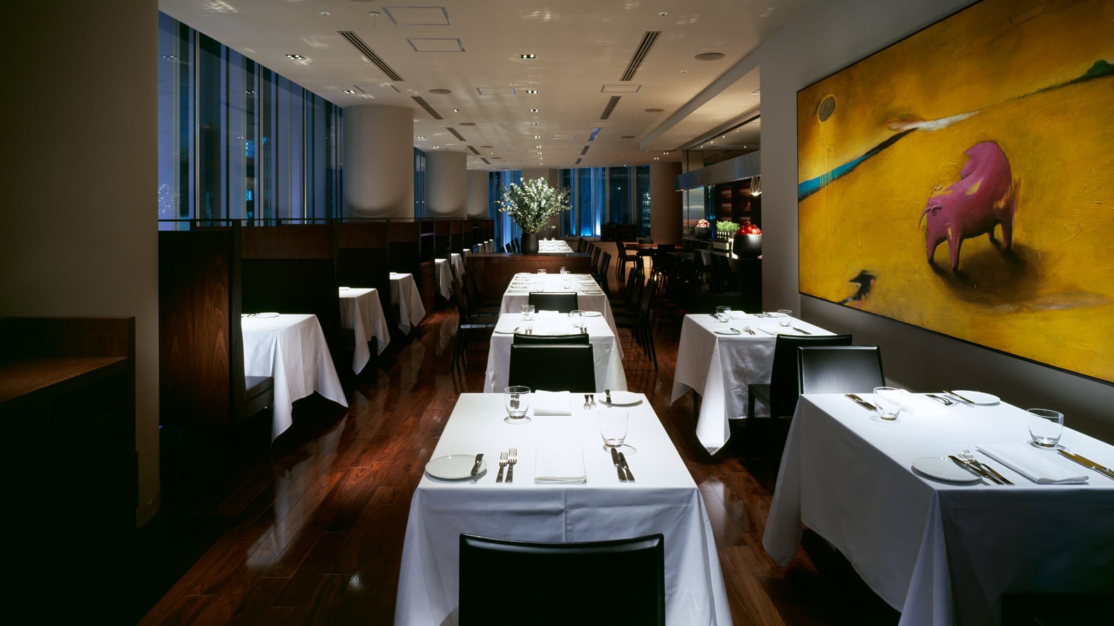 Sophisticated dining room with elegant decor for upscale events and meetings.