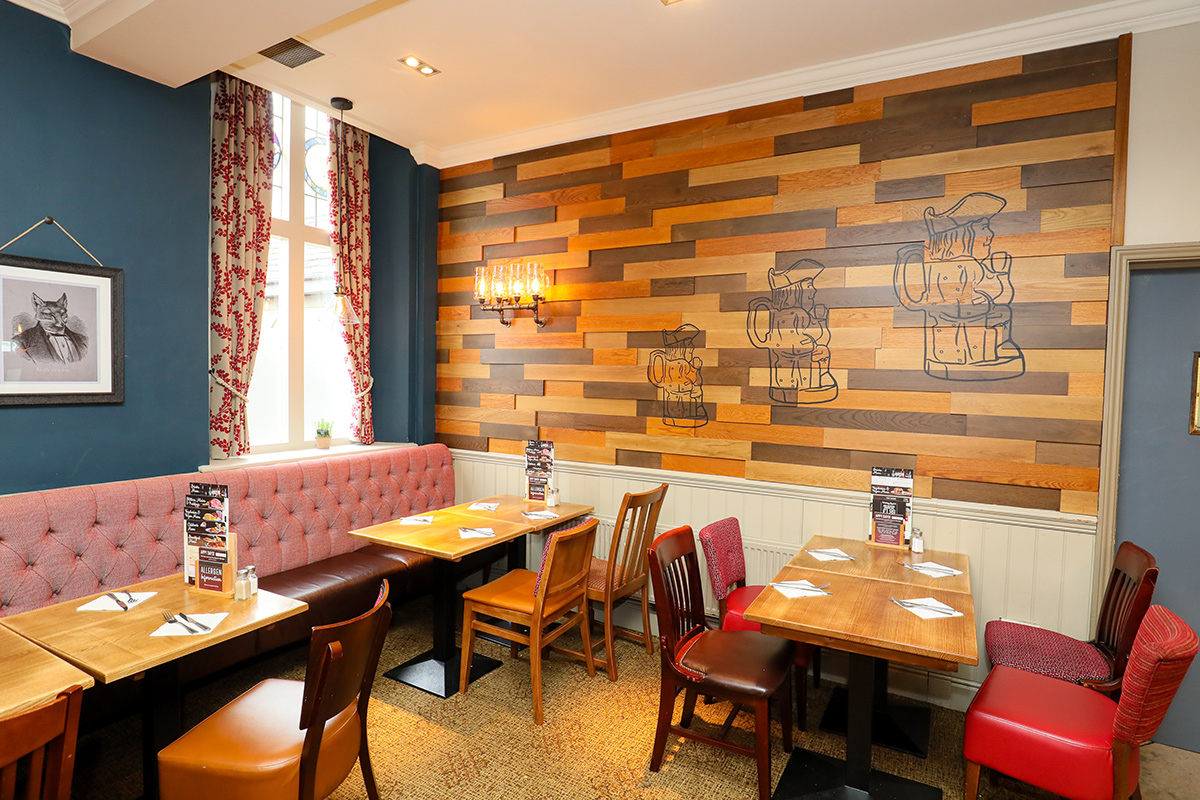Cozy meeting room at Toby Carvery Quinton, perfect for intimate events and gatherings.