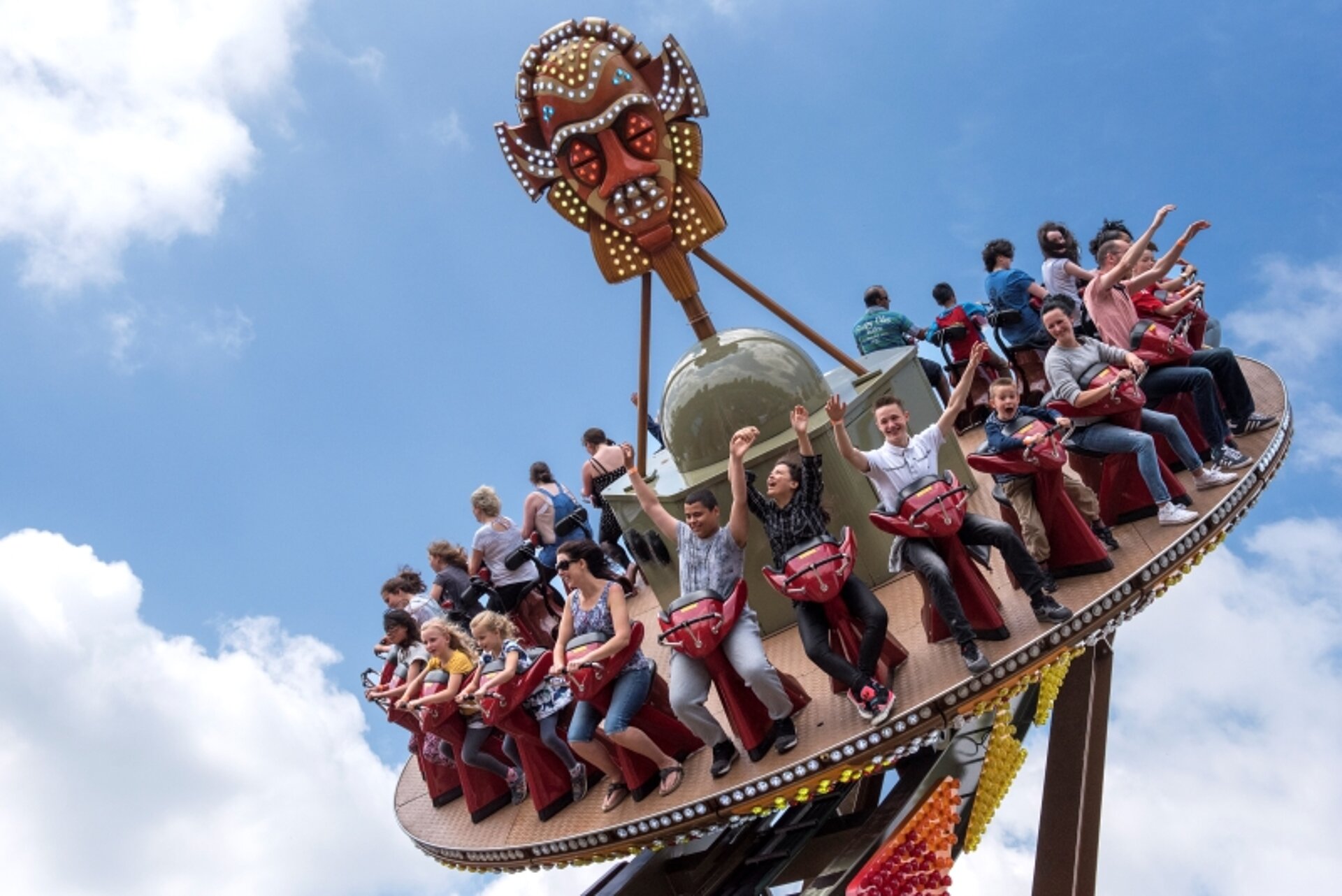 West Midlands Safari Park | Theme Park ...