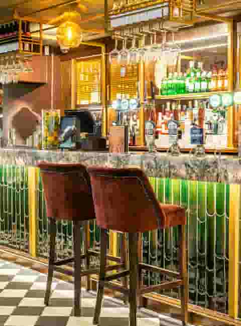 Bar