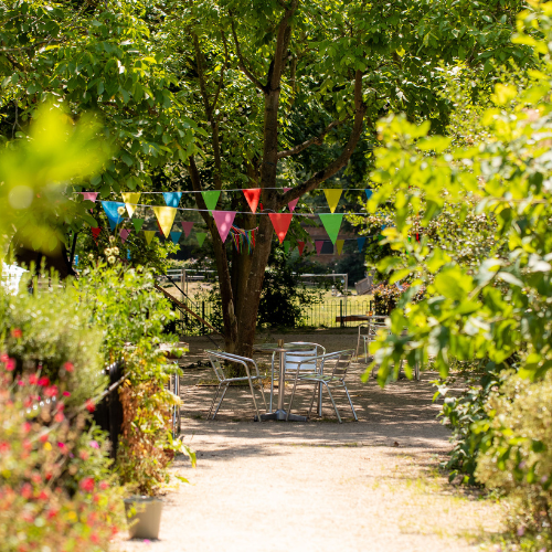 Courtyard and Grounds - 829adad3-598f-43d7-a9c1-691d681e42e4.png