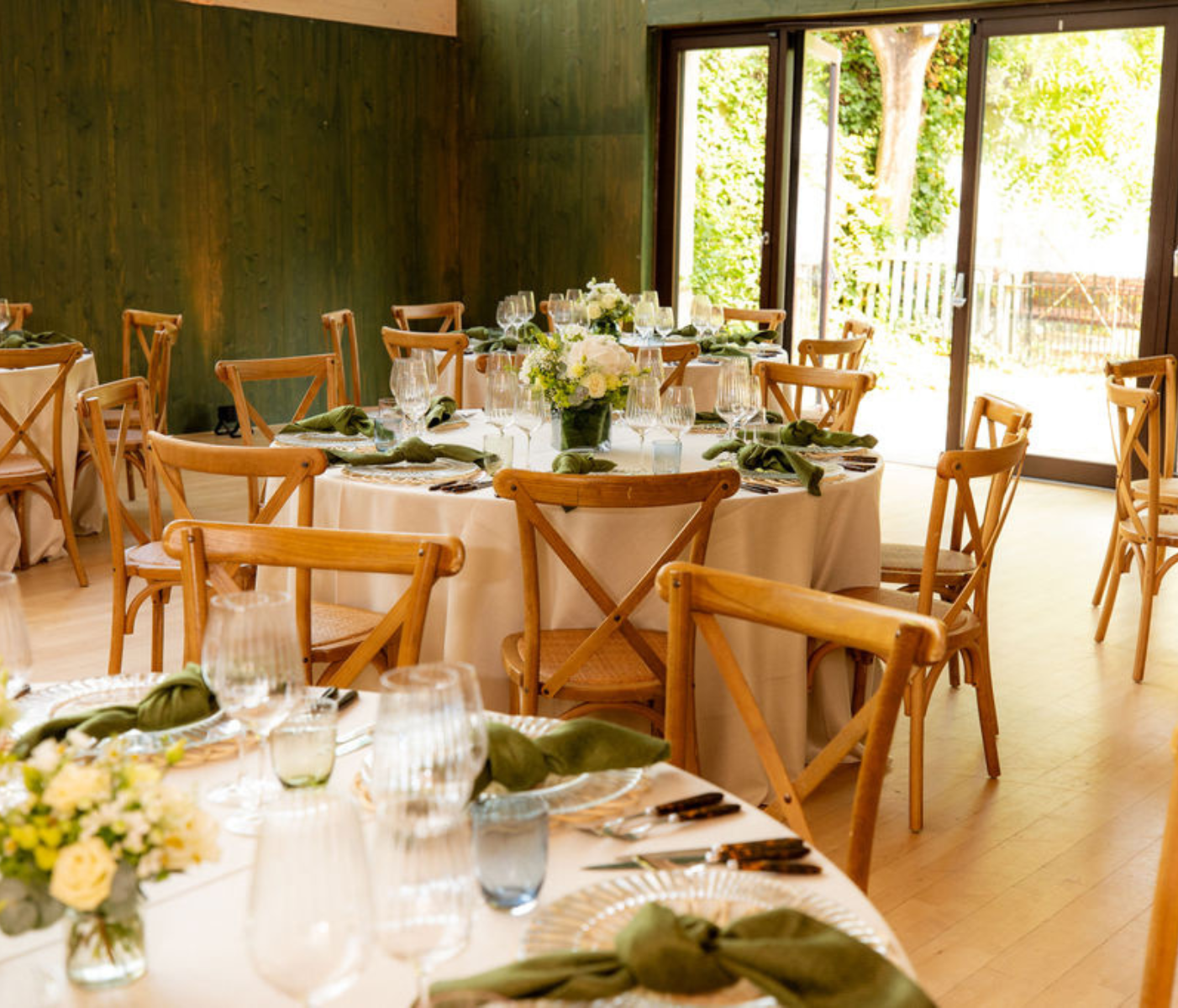 Courtyard and Grounds - f2lqjt4tobr.png