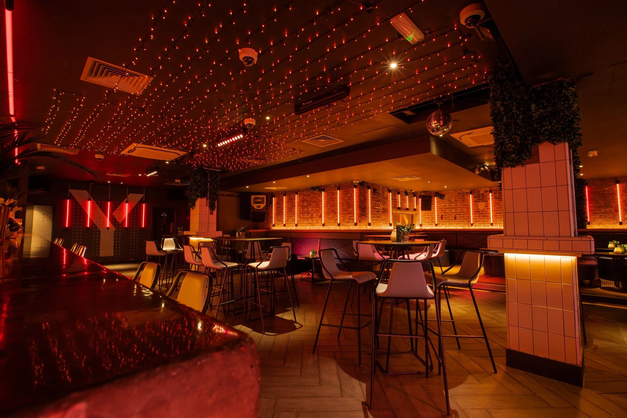 The Roxy Basement Bar and Club - 7e21d67a-f80c-4b8c-a9d7-3470ed4ef8c4.webp