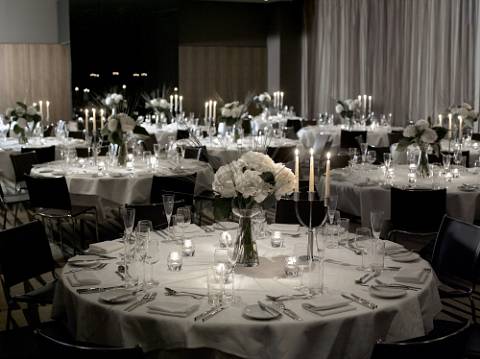 Ontario Room - a5uosth1zoa.jpg