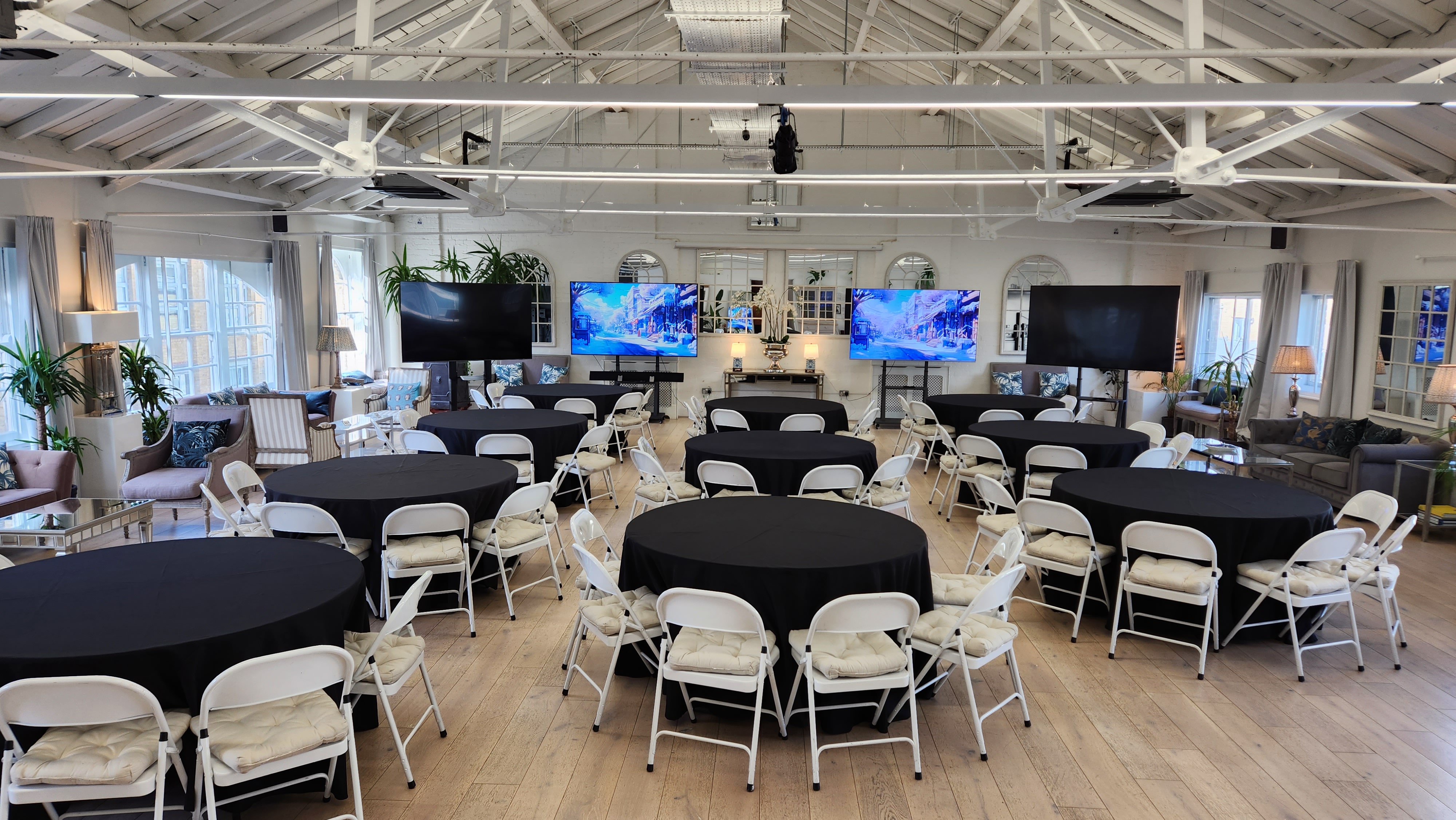 The New White Loft and The Chalet - 2d1aoytwdco.jpg