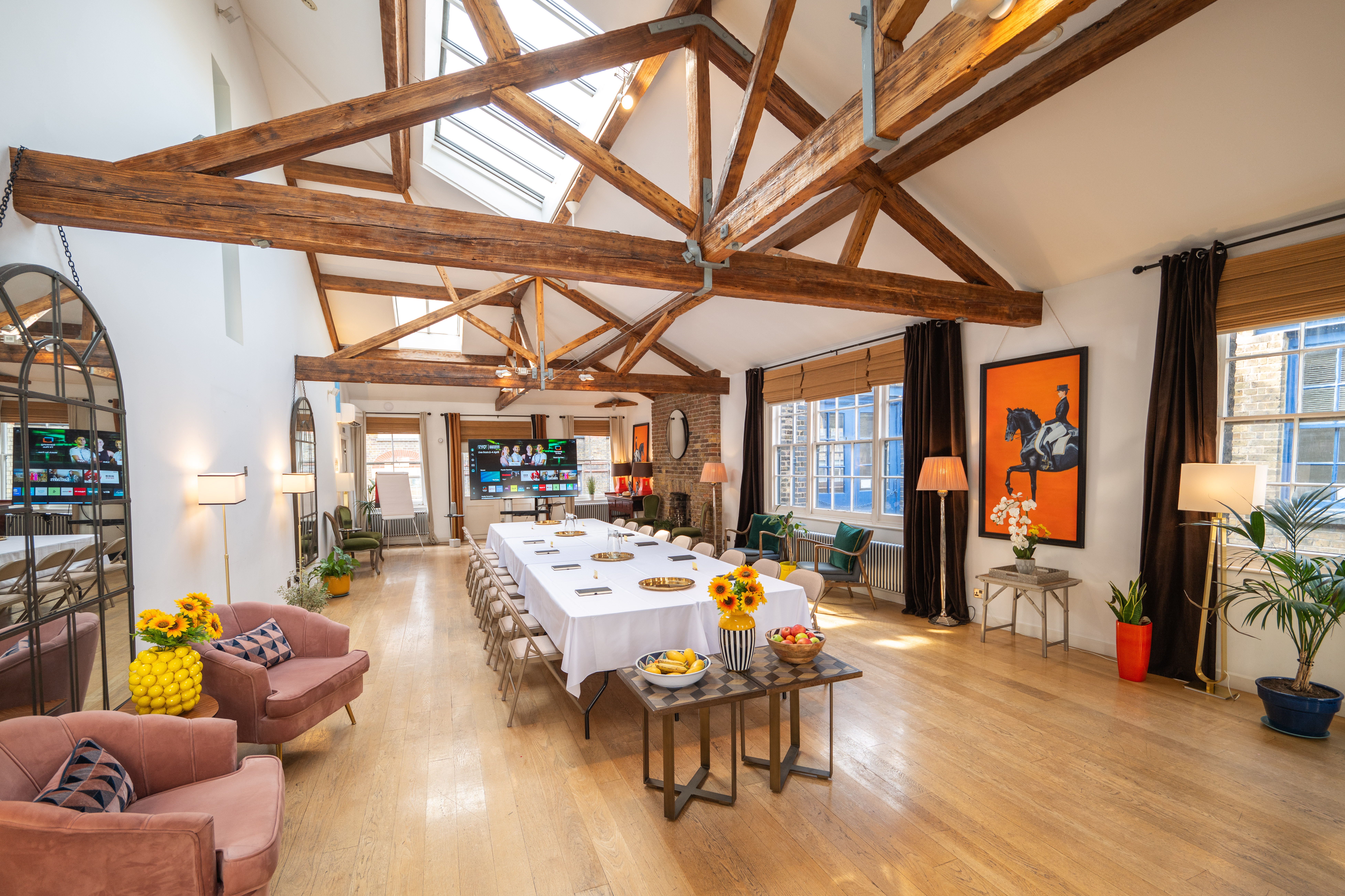 Whole Venue - ozfjegtal1z.jpg