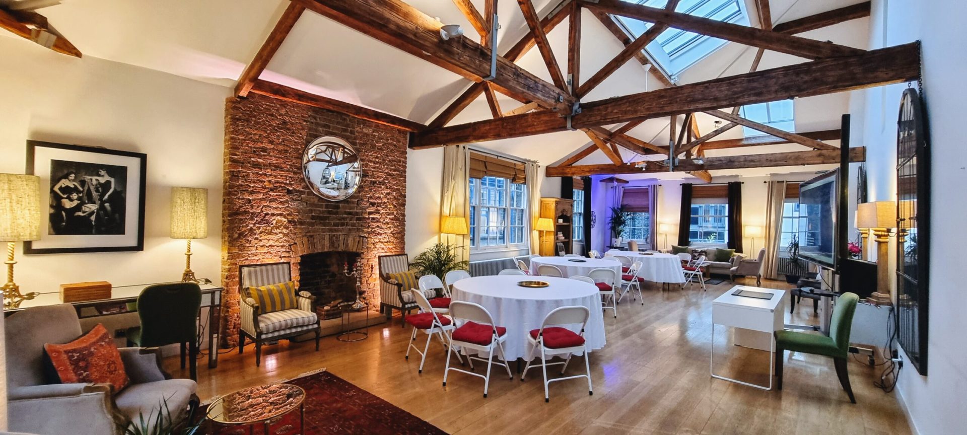 Whole Venue - ushvvltfkik.jpg