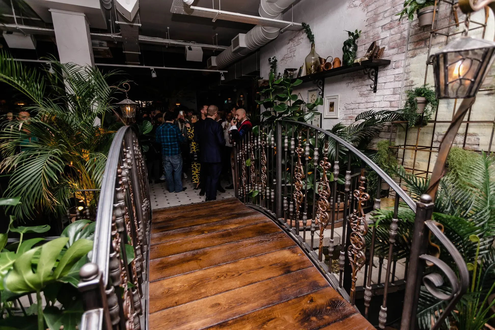 Hire The Botanist - Cardiff Central ...